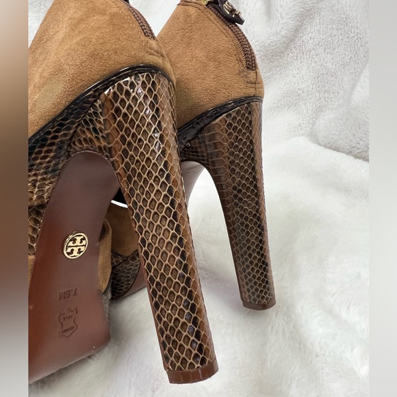 Waverly Sandal
